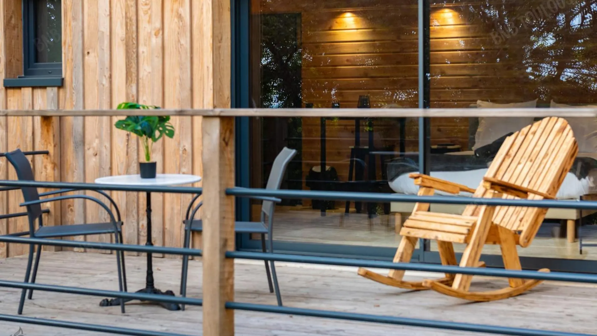 Bnb Toulouse - Le Chalet Des Coteaux - Cadre Magnifique - Wifi - Parking Castelginest